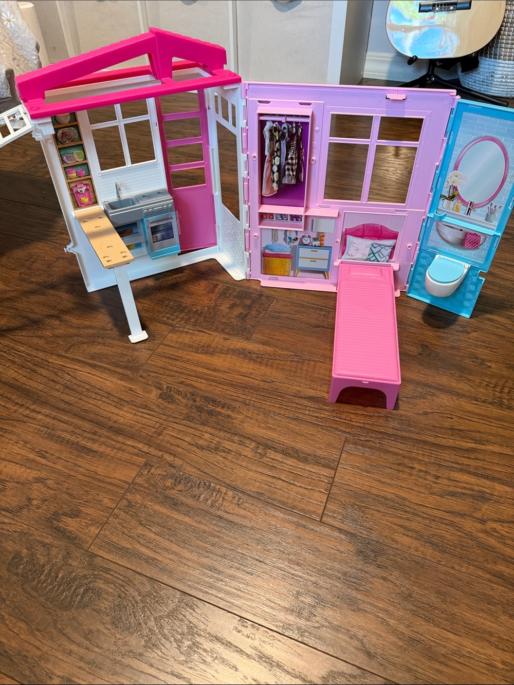 Barbie foldable apartment